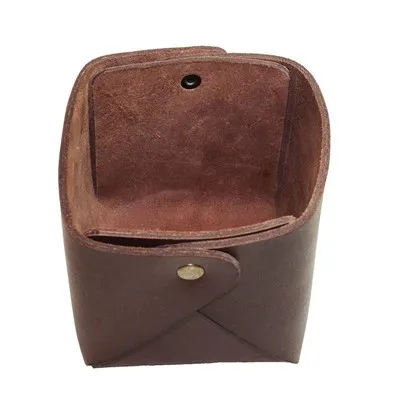 Avtakbar skrivebordsarrangør i skinn